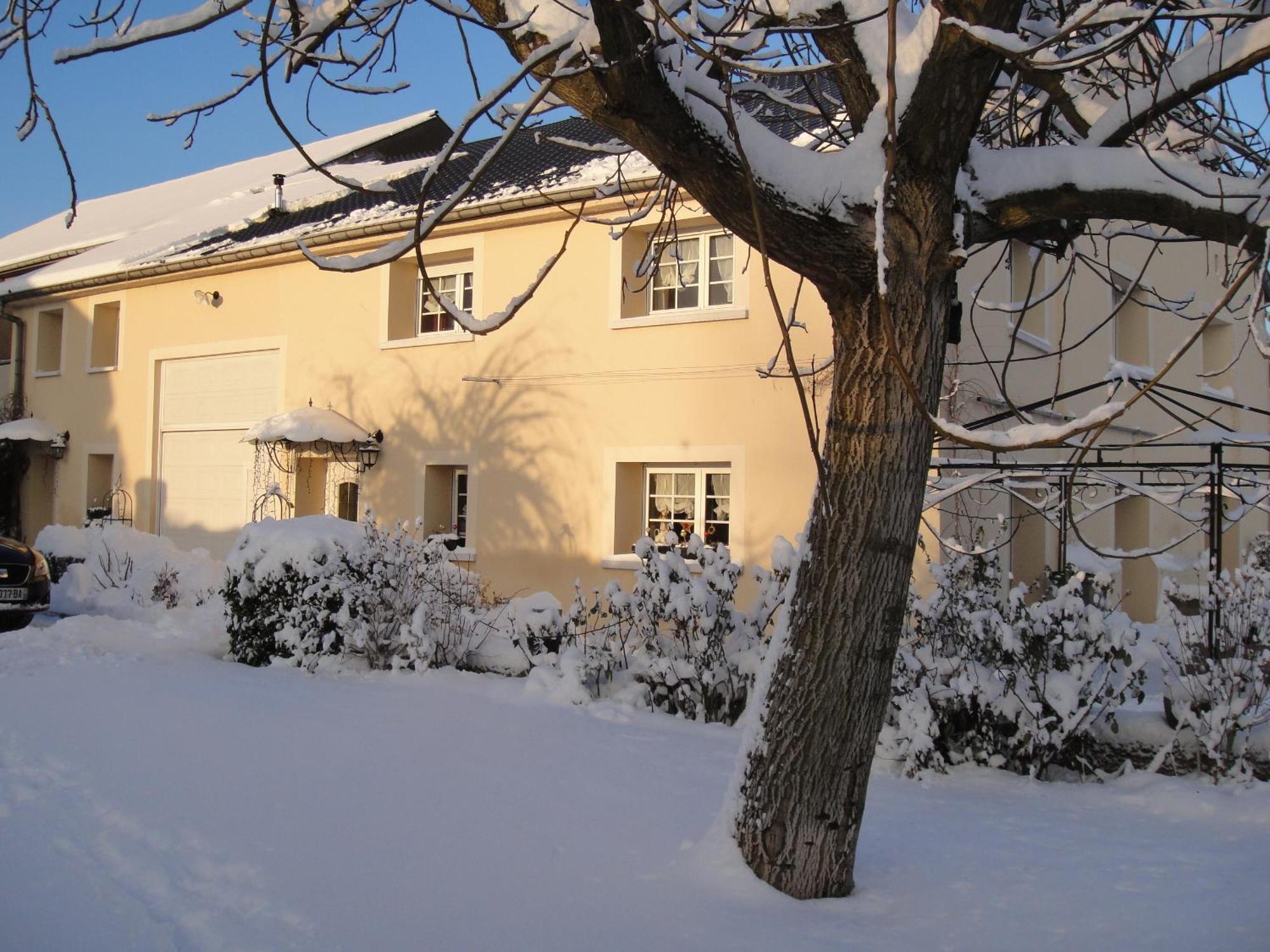 Chambres D'Hotes Le Clos Du Verger Cattenom ภายนอก รูปภาพ