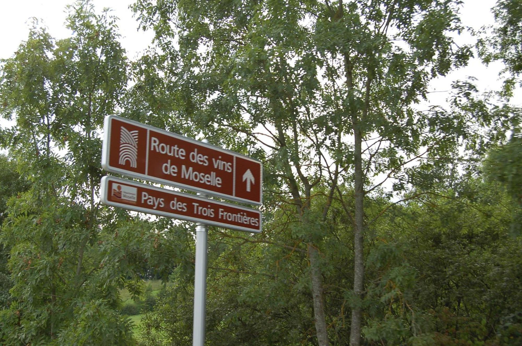Chambres D'Hotes Le Clos Du Verger Cattenom ภายนอก รูปภาพ